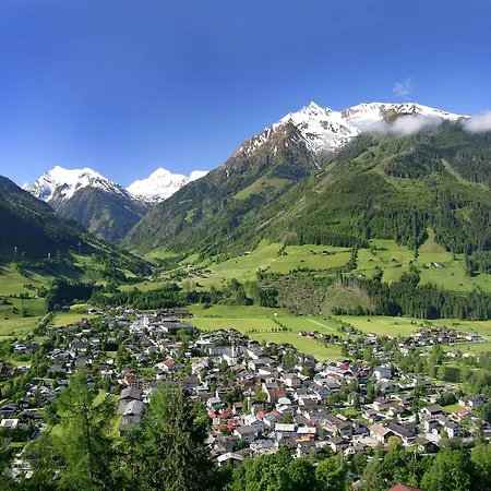 In Near Bus & Slopes, Cleaning Included * Mittersill