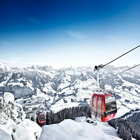 In Near Bus & Slopes, Cleaning Included *